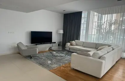 Apartment - 3 Bedrooms - 2 Bathrooms for rent in Bluewaters - Dubai