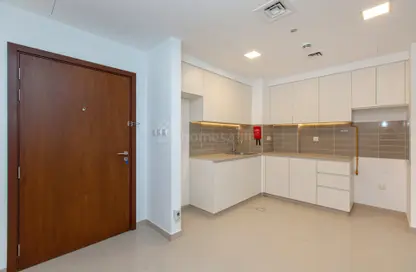 Apartment - 1 Bedroom - 1 Bathroom for rent in Hayat Boulevard-1A - Hayat Boulevard - Town Square - Dubai