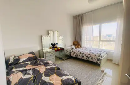 Apartment - 2 Bedrooms - 3 Bathrooms for sale in Al Khan - Sharjah