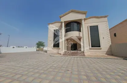 Villa - 5 Bedrooms - 7 Bathrooms for rent in Ramlat Zakher - Zakher - Al Ain