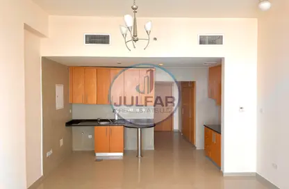 Apartment - 1 Bathroom for rent in Julphar Residential Tower - Julphar Towers - Al Nakheel - Ras Al Khaimah