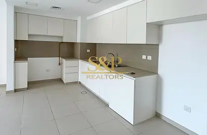 Apartment - 2 Bedrooms - 3 Bathrooms for sale in Zahra Breeze Apartments 3A - Zahra Breeze Apartments - Town Square - Dubai