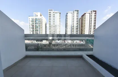 Apartment - Studio - 1 Bathroom for sale in Azizi Star - Al Furjan - Dubai