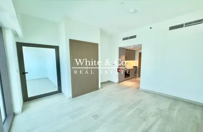 Apartment - 1 Bathroom for rent in Azizi Fawad Residence - Dubai Healthcare City - Dubai