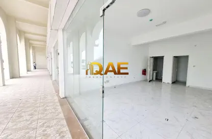 Shop - Studio - 1 Bathroom for rent in Karama Gold Building - Al Karama - Dubai