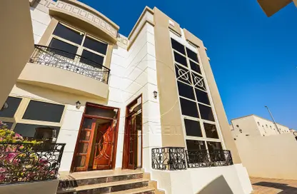 Villa - 5 Bedrooms - 6 Bathrooms for rent in Mohamed Bin Zayed City Villas - Mohamed Bin Zayed City - Abu Dhabi