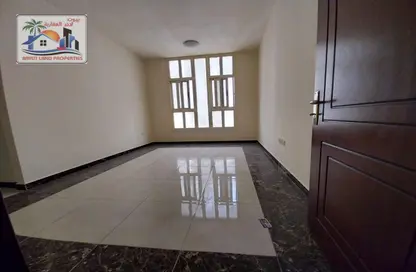 Apartment - 2 Bedrooms - 3 Bathrooms for rent in Al Qulaya'ah - Al Sharq - Sharjah