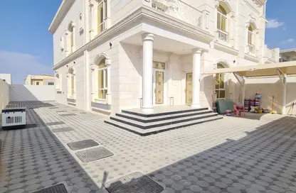 Villa - 5 Bedrooms - 7 Bathrooms for sale in Hoshi - Al Badie - Sharjah