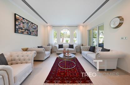 Villa - 3 Bedrooms - 4 Bathrooms for sale in Legacy - Jumeirah Park - Dubai