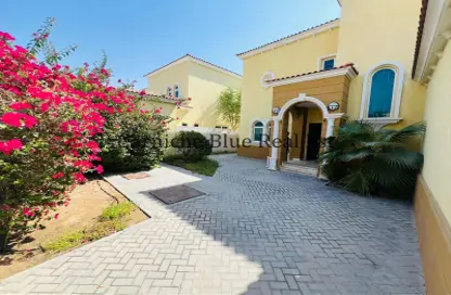 Villa - 3 Bedrooms - 4 Bathrooms for rent in Jumeirah Park - Dubai