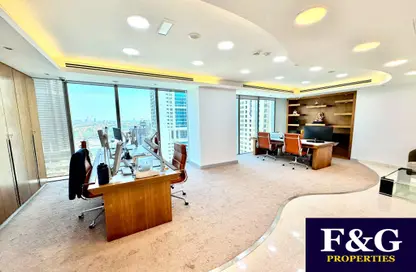 Office Space - Studio for sale in Almas Tower - Lake Almas East - Jumeirah Lake Towers - Dubai