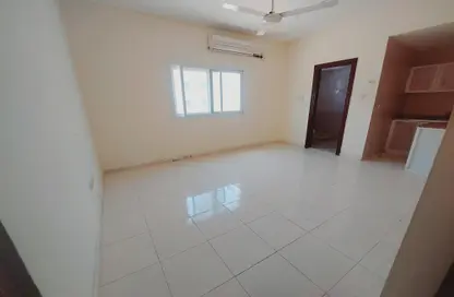 Apartment - 1 Bathroom for rent in Fire Station Road - Muwaileh - Sharjah