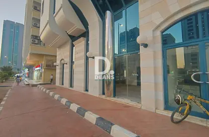 Shop - Studio for rent in Airport Road - Abu Dhabi