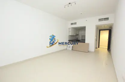 Apartment - 1 Bedroom - 2 Bathrooms for rent in Oxford Building - Jumeirah Village Circle - Dubai