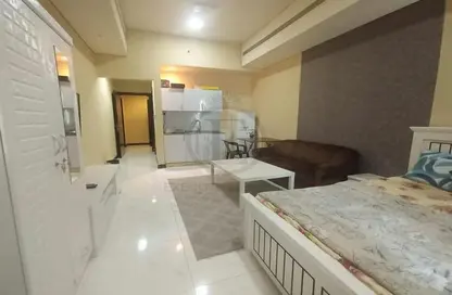 Apartment - 1 Bathroom for rent in Pearl Tower - Electra Street - Abu Dhabi