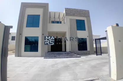 Villa - 5 Bedrooms - 7 Bathrooms for sale in Hoshi - Al Badie - Sharjah