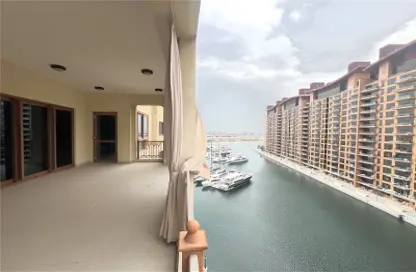 Apartment - 3 Bedrooms - 5 Bathrooms for rent in Marina Residences 6 - Marina Residences - Palm Jumeirah - Dubai