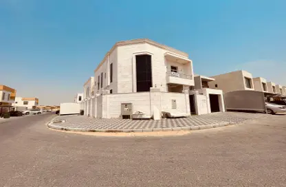 Villa - 5 Bedrooms - 7 Bathrooms for sale in Al Yasmeen 1 - Al Yasmeen - Ajman