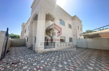 Villa - 3 Bedrooms - 5 Bathrooms for rent in Falaj Hazzaa - Al Ain