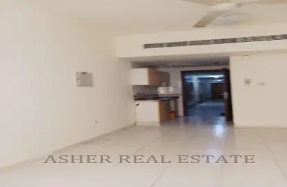 Apartment - 1 Bathroom for rent in Al Baraha - Deira - Dubai