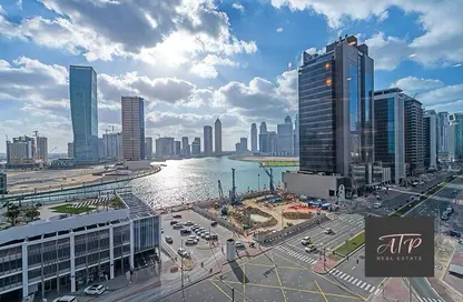 Office Space - Studio - 2 Bathrooms for sale in Opal Tower - Business Bay - Dubai