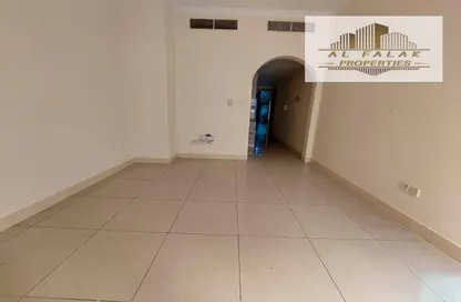 Apartment - 1 Bathroom for rent in Al Majaz 3 - Al Majaz - Sharjah