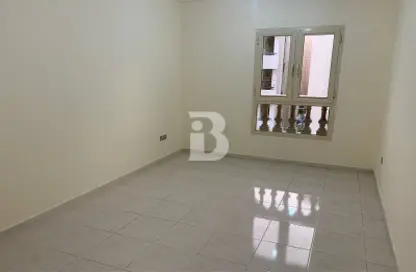 Apartment - 2 Bedrooms - 3 Bathrooms for rent in Madinat Zayed - Abu Dhabi