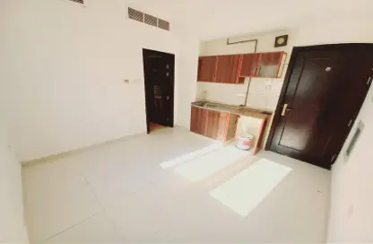 Apartment - 1 Bathroom for rent in SG Muwaileh Building - Muwaileh - Sharjah