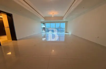 Apartment - 3 Bedrooms - 5 Bathrooms for rent in Khalidiya Street - Al Khalidiya - Abu Dhabi