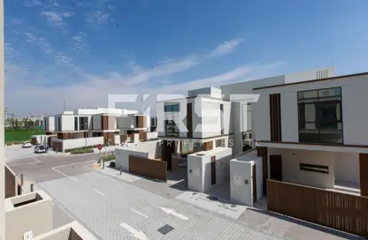 Villa - 4 Bedrooms - 5 Bathrooms for rent in Nad Al Dhabi - Al Jubail Island - Abu Dhabi