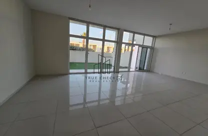 Townhouse - 5 Bedrooms - 6 Bathrooms for rent in Trixis - The Roots DAMAC Hills 2 - Damac Hills 2 - Dubai