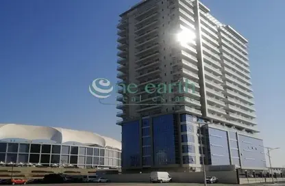 Apartment - 1 Bedroom - 2 Bathrooms for sale in Stadium Point - Dubai Sports City - Dubai