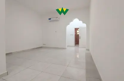 Apartment - 1 Bedroom - 1 Bathroom for rent in Baniyas East - Baniyas - Abu Dhabi