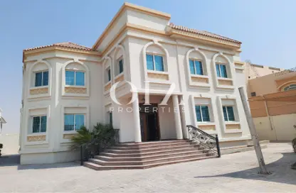 Villa - 6 Bedrooms - 7 Bathrooms for sale in Shakhbout City - Abu Dhabi