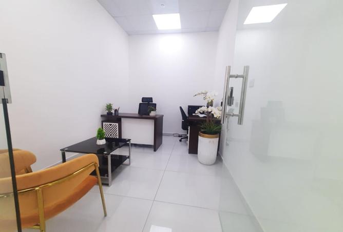 Business Centre - Studio - 1 Bathroom for rent in Red Avenue - Al Garhoud - Dubai