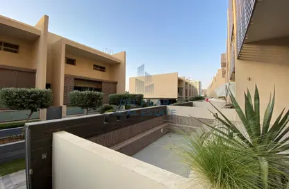 Townhouse - 4 Bedrooms - 5 Bathrooms for rent in Al Muneera Townhouses-Mainland - Al Muneera - Al Raha Beach - Abu Dhabi