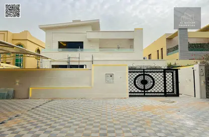 Villa - 5 Bedrooms - 7 Bathrooms for sale in Al Mowaihat 1 - Al Mowaihat - Ajman