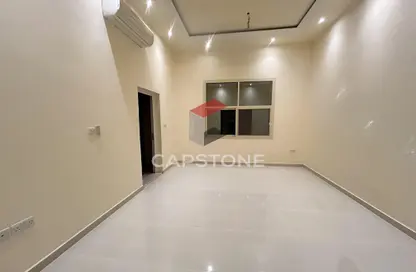 Apartment - 2 Bedrooms - 2 Bathrooms for rent in Zakher - Al Ain