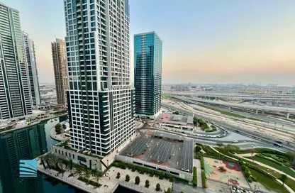 Apartment - 1 Bathroom for rent in Lake View Tower - JLT Cluster B - Jumeirah Lake Towers - Dubai