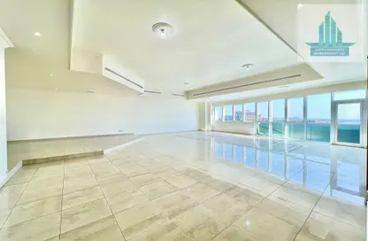 Apartment - 4 Bedrooms - 6 Bathrooms for rent in Shining Towers - Al Khalidiya - Abu Dhabi