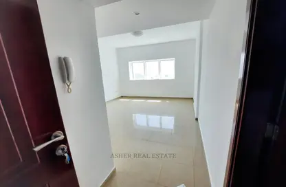 Apartment - 1 Bedroom - 2 Bathrooms for rent in Sarab Tower - Al Khan - Sharjah