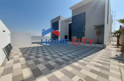 Villa - 5 Bedrooms - 7 Bathrooms for sale in Khalifa City A - Khalifa City - Abu Dhabi