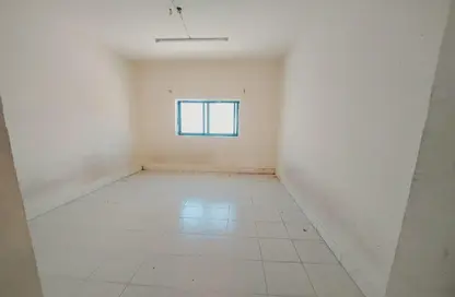 Apartment - 1 Bathroom for rent in Fire Station Road - Muwaileh - Sharjah