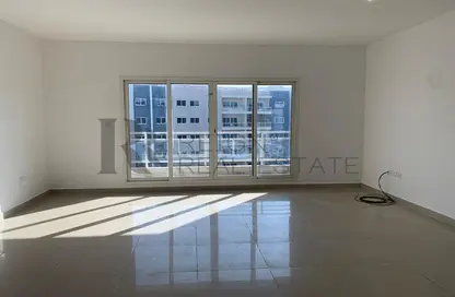 Apartment - 2 Bedrooms - 2 Bathrooms for sale in Tower 12 - Al Reef Downtown - Al Reef - Abu Dhabi