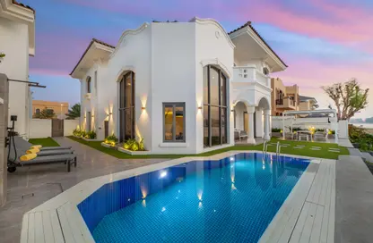 Villa - 4 Bedrooms - 6 Bathrooms for rent in Garden Homes Frond L - Garden Homes - Palm Jumeirah - Dubai