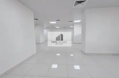 Office Space - Studio - 1 Bathroom for rent in Corniche Plaza Building - Al Salam Street - Abu Dhabi