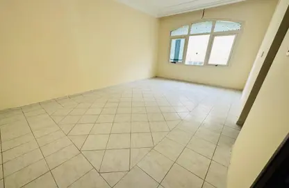 Villa - 1 Bedroom - 1 Bathroom for rent in Al Muroor Building - Sultan Bin Zayed the First Street - Muroor Area - Abu Dhabi