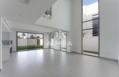 Duplex - 4 Bedrooms - 5 Bathrooms for sale in Redwoods - Yas Acres - Yas Island - Abu Dhabi