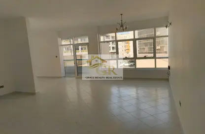 Apartment - 3 Bedrooms - 4 Bathrooms for rent in Diplomat Building - Umm Hurair 1 - Umm Hurair - Dubai