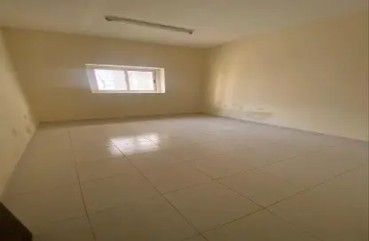 Apartment - 2 Bedrooms - 2 Bathrooms for rent in Al Rumailah building - Al Rumailah 2 - Al Rumaila - Ajman